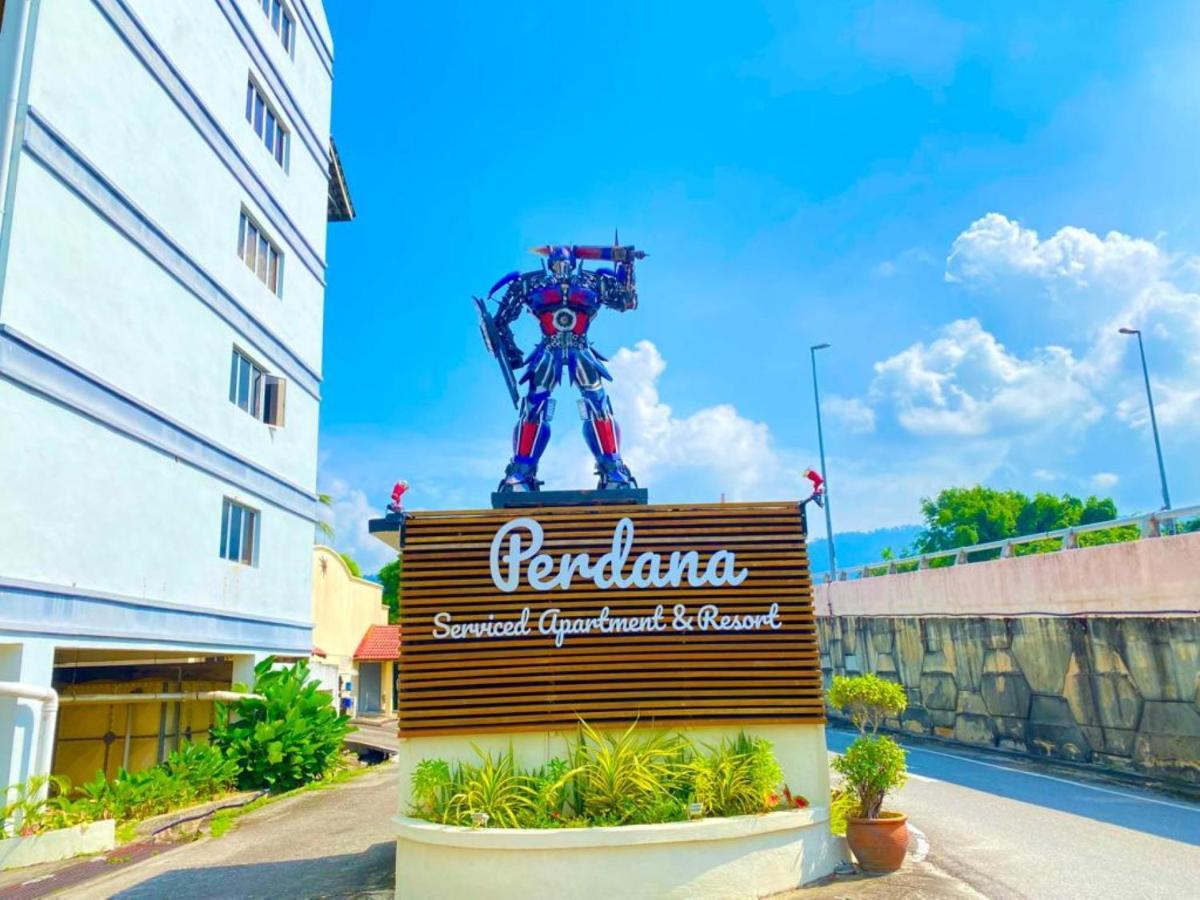 Perdana Serviced Apartment & Resorts Padang Mat Sirat Exterior foto